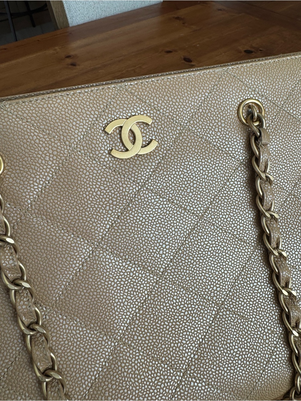 CHANEL Quilted Beige Caviar Leather Chain Shoulder Bag - Picture 3 of 16